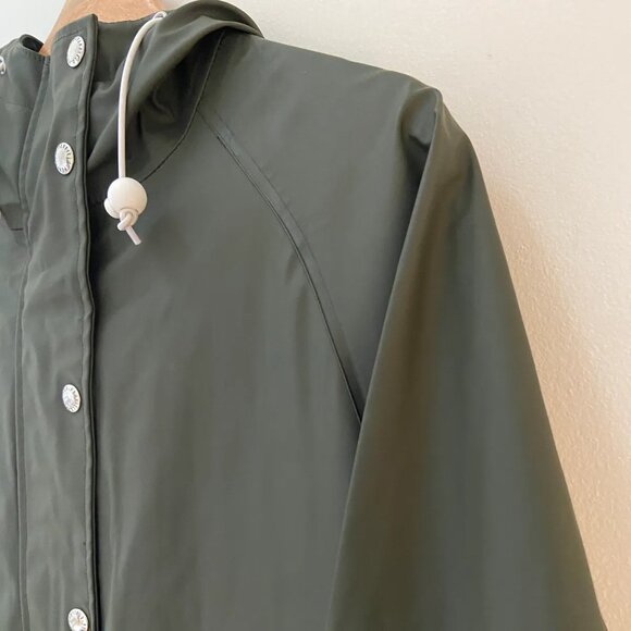 Penfield Mid-Length Unlined Rain Jacket - Picture 3 of 5